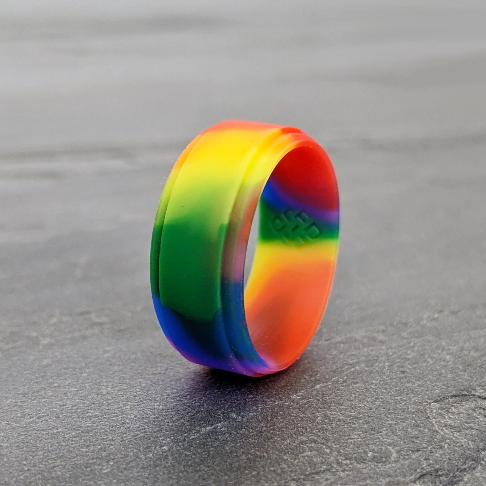 Double Rainbow Step Edge Breathable Silicone Ring