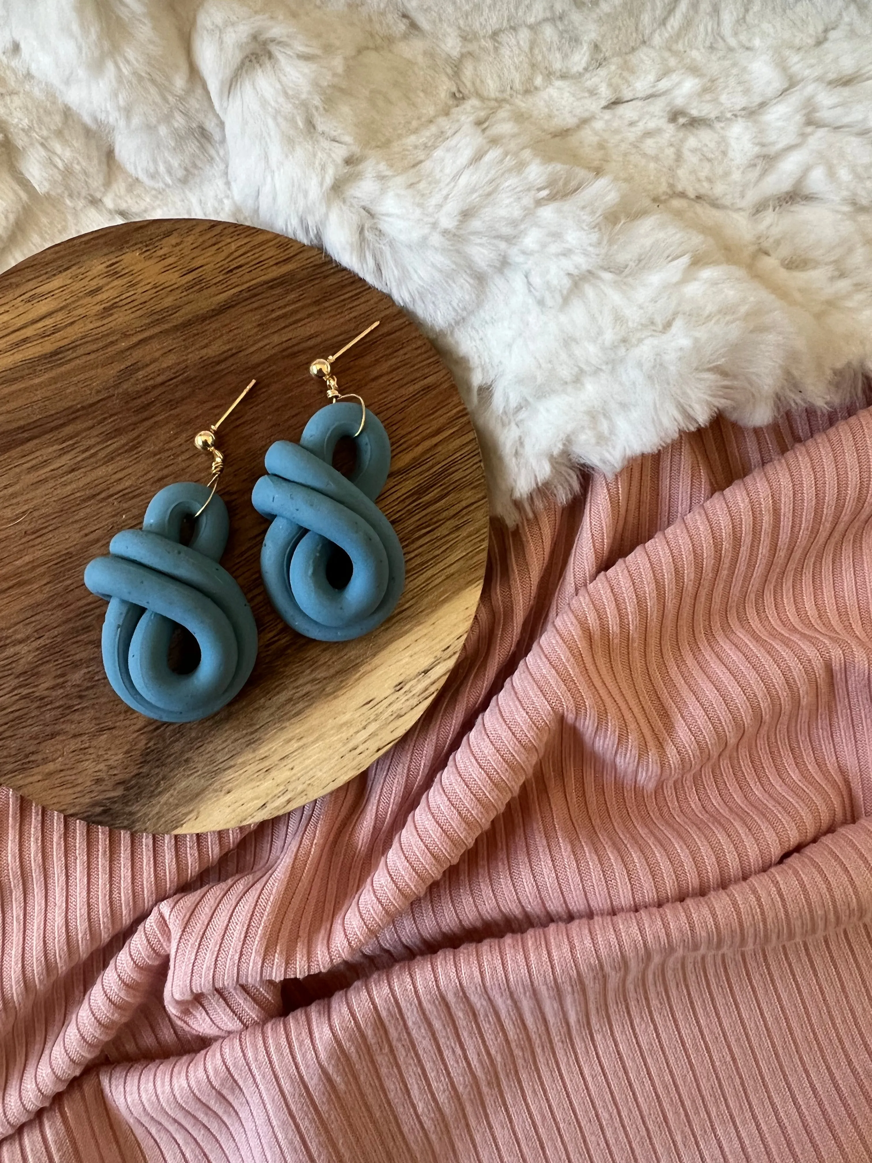 Figure Eight Sandstone Earrings