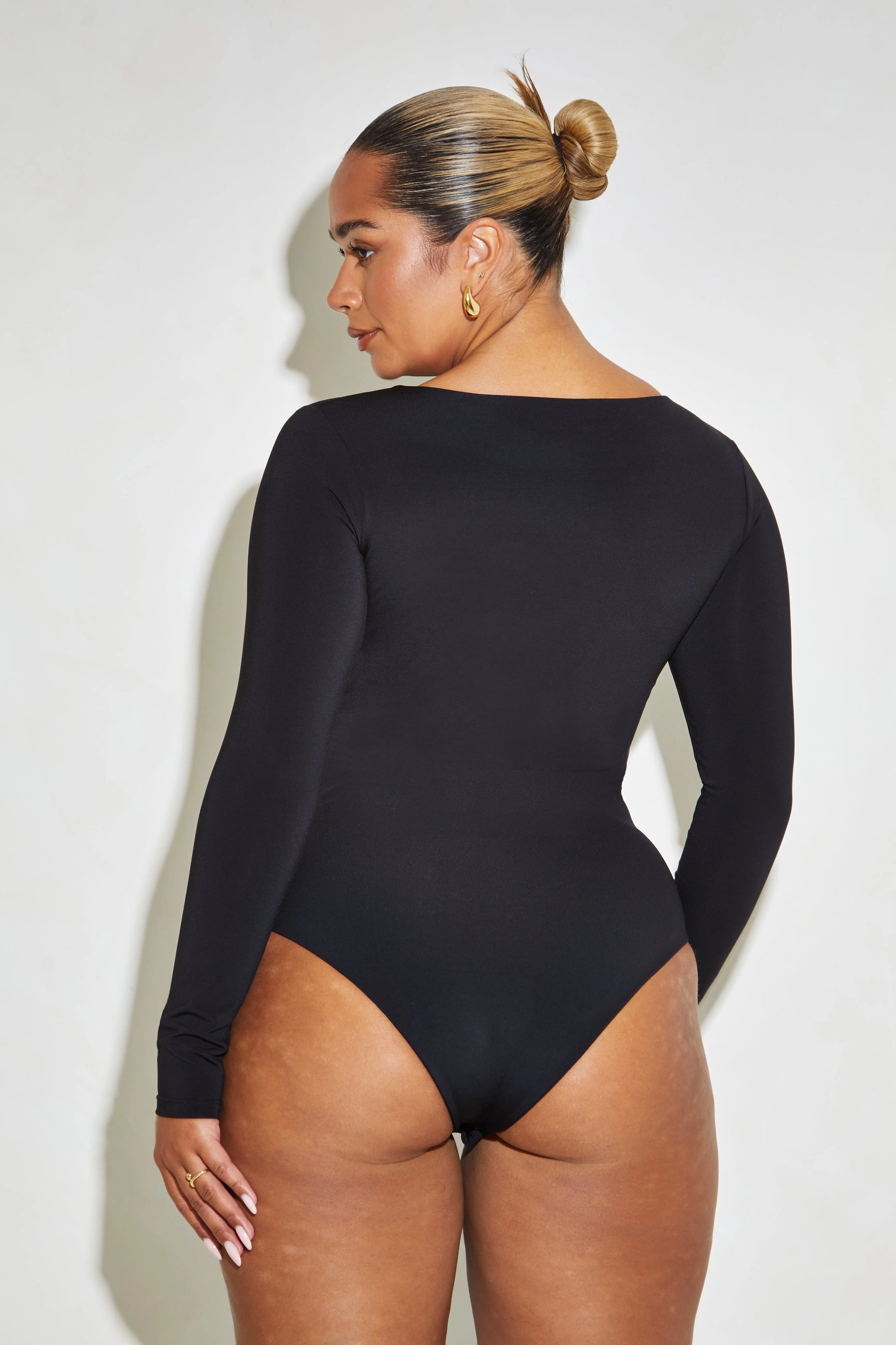 Long Sleeve Scoop Neck 'Charlotte' Bodysuit - Black