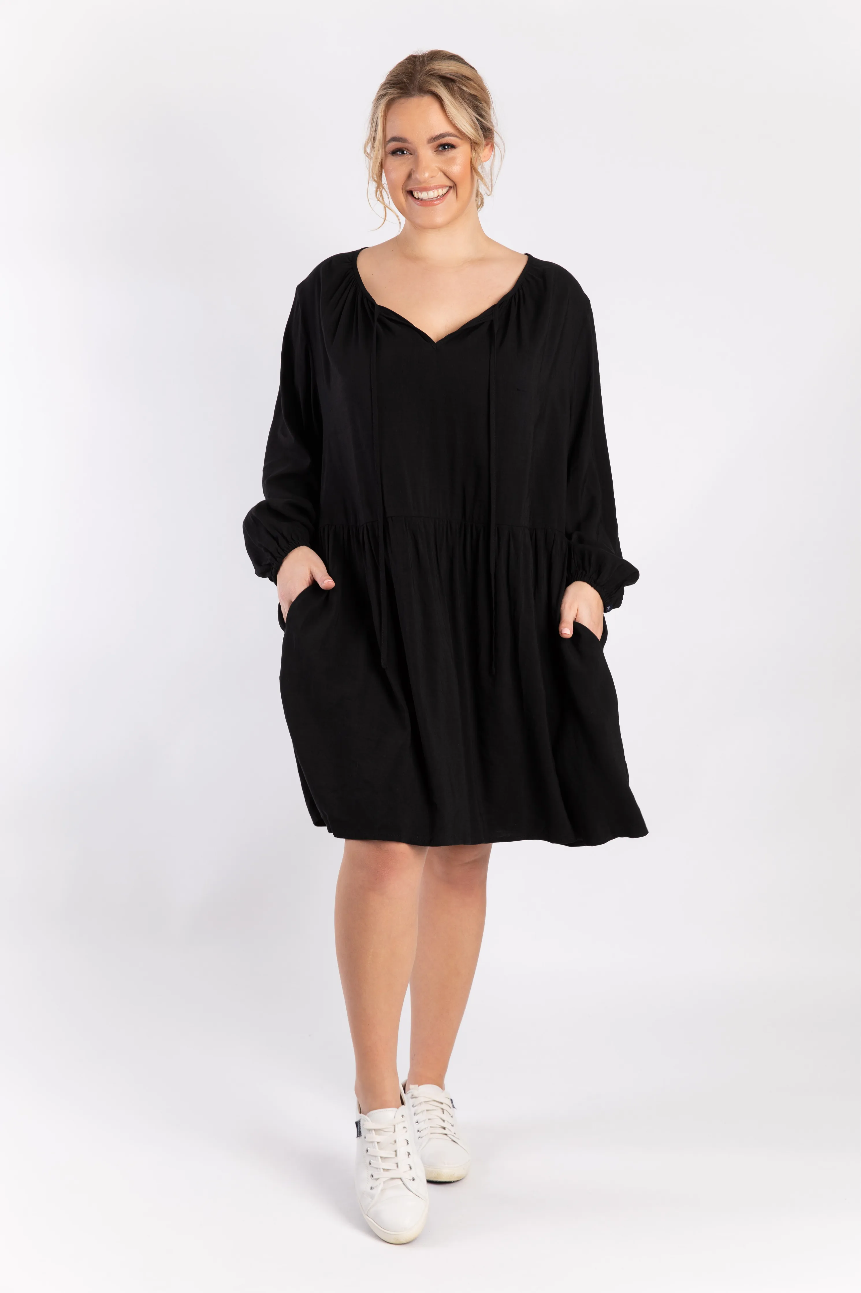 Long Sleeve Tie Front Midi Dress | Black | FINAL SALE