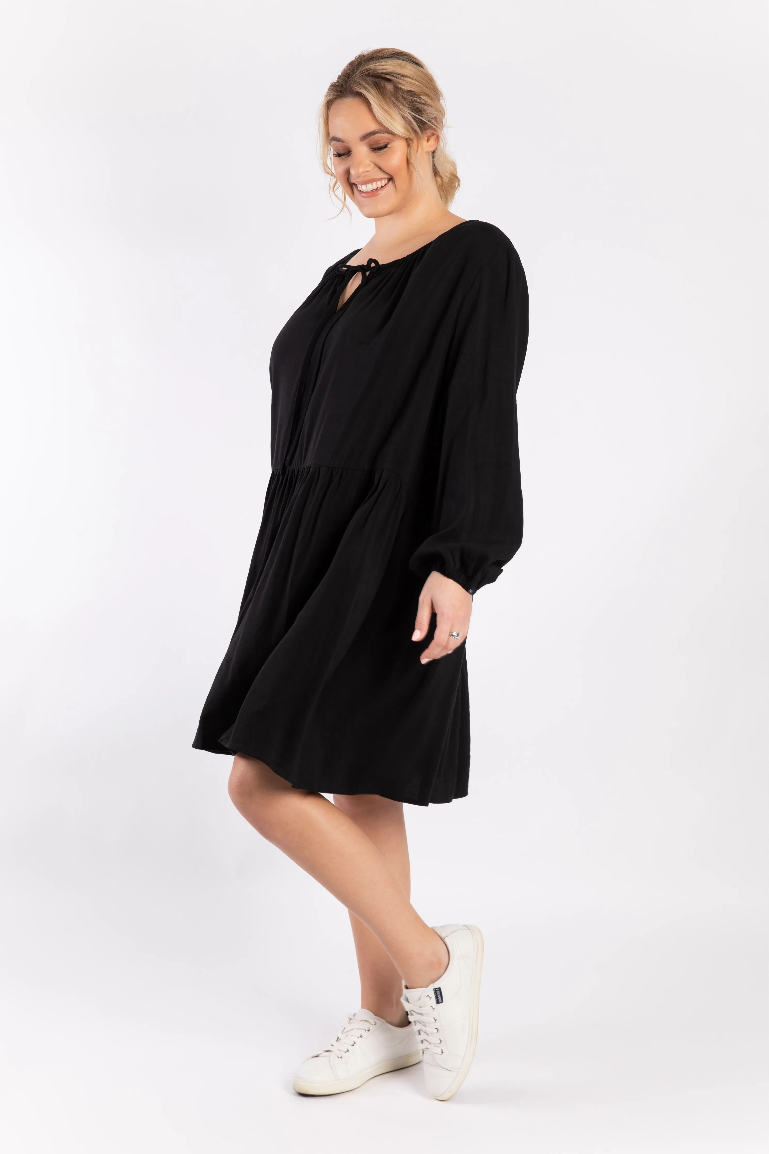 Long Sleeve Tie Front Midi Dress | Black | FINAL SALE