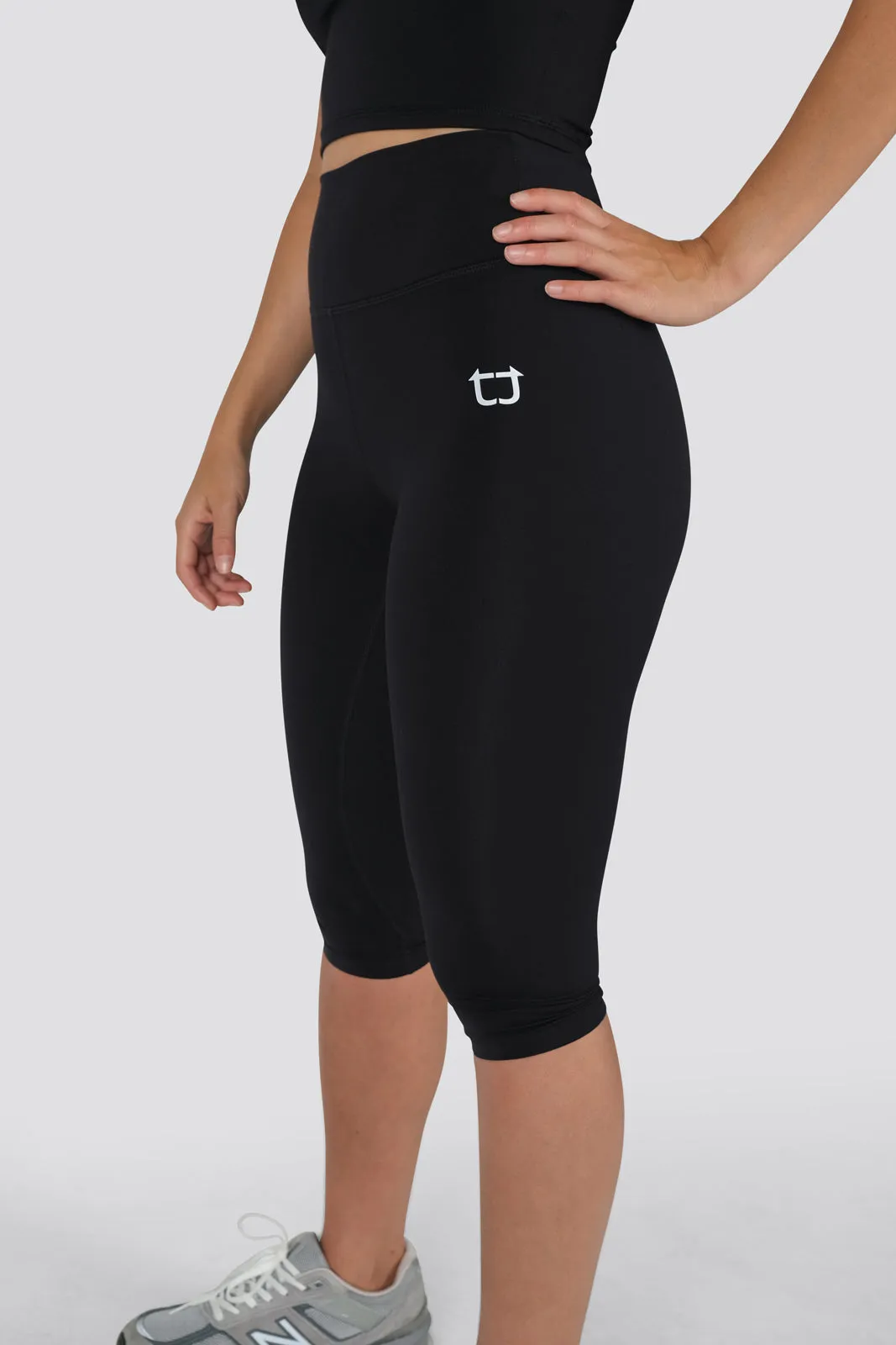 Stellar 3/4 Highwaisted Leggings - Black